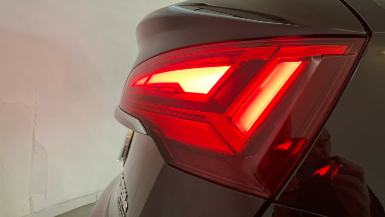 Audi Q5 50 TFSI e Quattro S Line 5dr S Tronic Estate